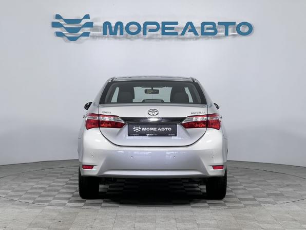 Toyota Corolla XI (E160 E170 E180) с пробегом 2015 года, цена 1 290 000 рублей, 218300 км, седан, Автокод Объявления