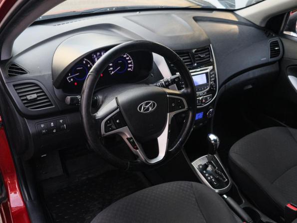 Hyundai Solaris I с пробегом 2013 года, цена 770 000 рублей, 174962 км, хэтчбек, Автокод Объявления