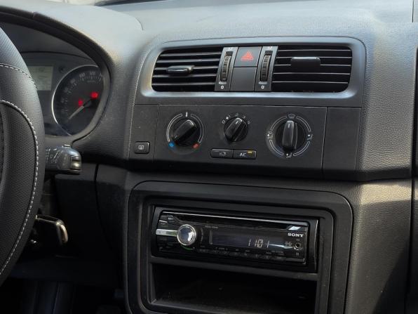 Skoda Fabia II Рестайлинг с пробегом 2012 года, цена 629 000 рублей, 155785 км, хэтчбек, Автокод Объявления