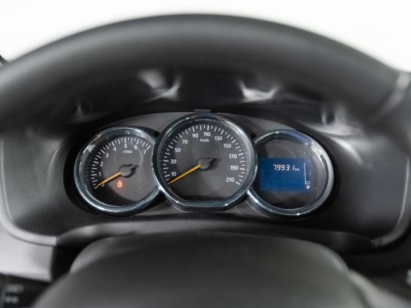 Renault Logan II Рестайлинг с пробегом 2018 года, цена 992 000 рублей, 79931 км, седан, Автокод Объявления