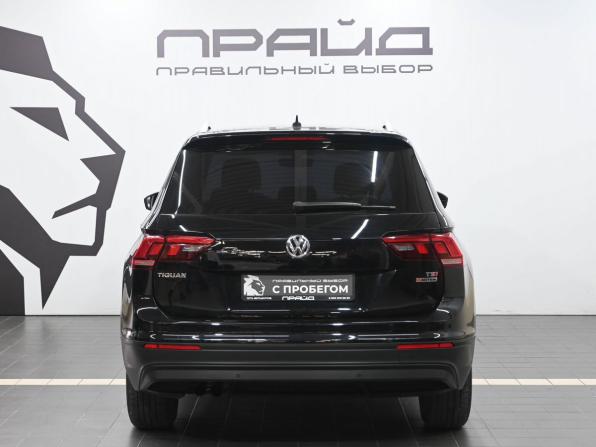 Volkswagen Tiguan II с пробегом 2017 года, цена 2 349 900 рублей, 136801 км, внедорожник, Автокод Объявления