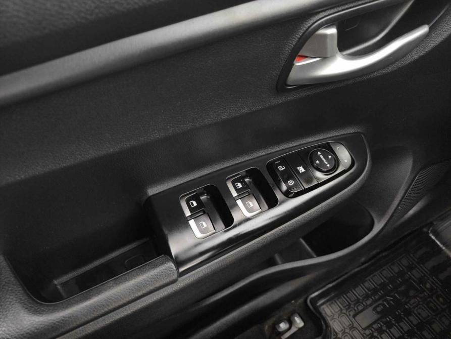 Kia Rio IV Санкт-Петербург  - изображение 24