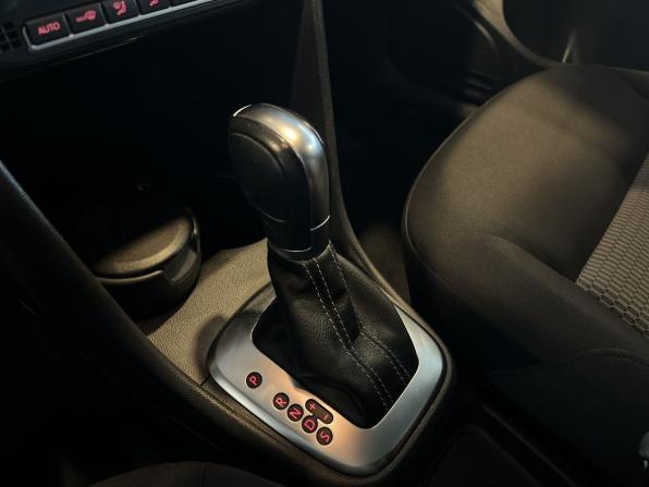Volkswagen Polo V с пробегом 2014 года, цена 850 000 рублей, 98844 км, седан, Автокод Объявления