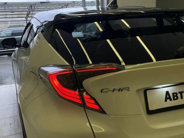 Toyota C-HR I с пробегом 2017 года, цена 1 950 000 рублей, 50655 км, внедорожник, Автокод Объявления