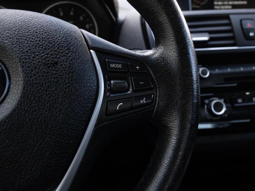 BMW 1 серии II (F20/F21) Рестайлинг Волгоград  - изображение 19