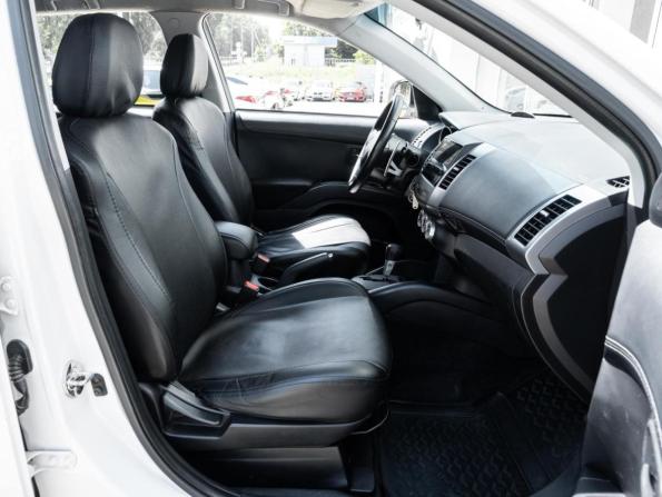 Mitsubishi Outlander II Рестайлинг с пробегом 2010 года, цена 1 070 000 рублей, 255027 км, внедорожник, Автокод Объявления