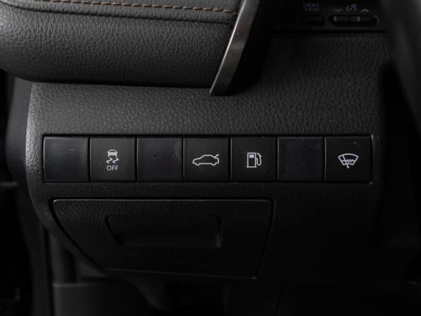 Toyota Camry VIII (XV70) с пробегом 2018 года, цена 2 149 000 рублей, 132197 км, седан, Автокод Объявления