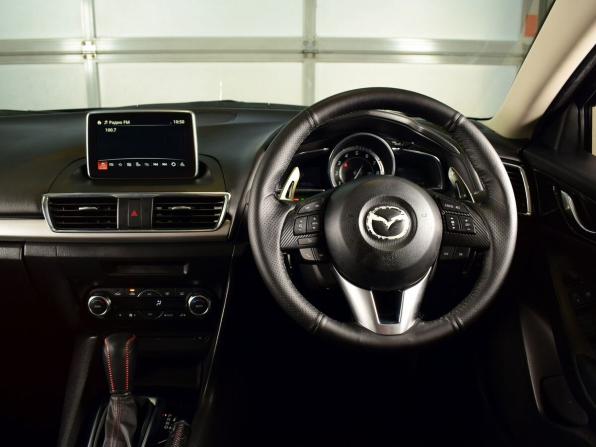 Mazda Axela III с пробегом 2016 года, цена 1 219 999 рублей, 119034 км, хэтчбек, Автокод Объявления