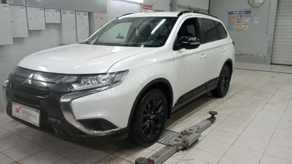 Mitsubishi Outlander III Рестайлинг 3 Санкт-Петербург  - изображение 2