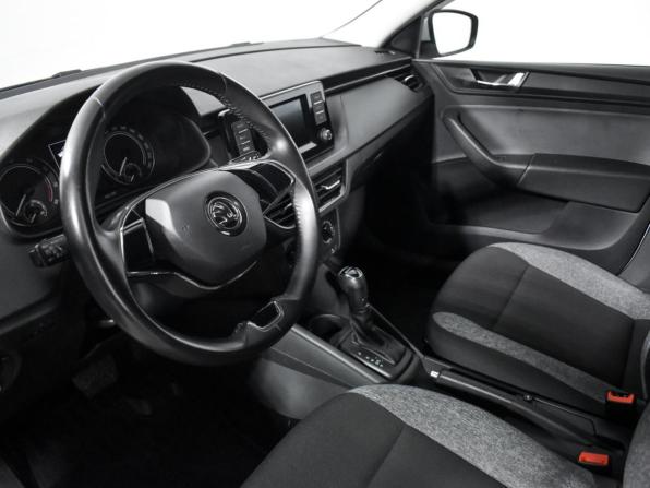 Skoda Rapid II с пробегом 2020 года, цена 1 620 000 рублей, 64195 км, лифтбек, Автокод Объявления