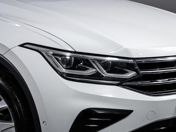 Volkswagen Tiguan II Рестайлинг с пробегом 2021 года, цена 3 399 000 рублей, 58731 км, внедорожник, Автокод Объявления
