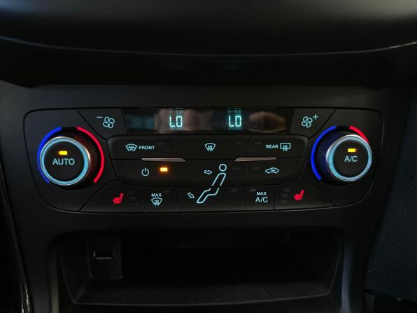 Ford Focus III Рестайлинг с пробегом 2018 года, цена 1 290 000 рублей, 111847 км, хэтчбек, Автокод Объявления