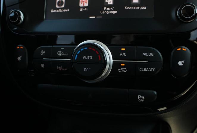 Kia Soul II Рестайлинг с пробегом 2017 года, цена 1 503 000 рублей, 160139 км, хэтчбек, Автокод Объявления