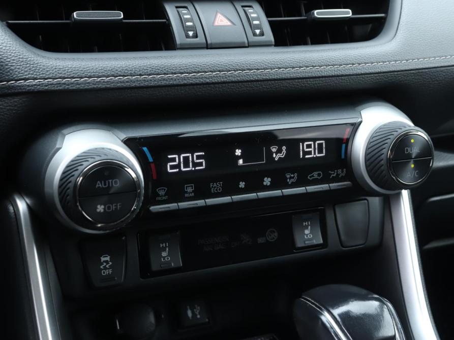 Toyota RAV4 V (XA50) Москва  - изображение 19