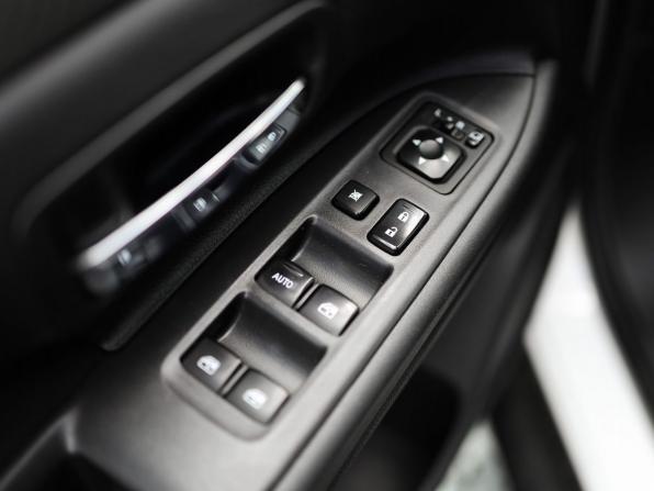 Mitsubishi Outlander III Рестайлинг 3 с пробегом 2018 года, цена 2 370 000 рублей, 80200 км, внедорожник, Автокод Объявления