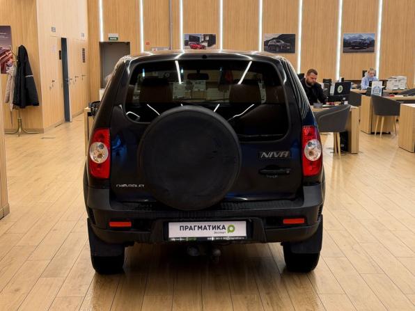 Chevrolet Niva I Рестайлинг с пробегом 2017 года, цена 559 000 рублей, 127000 км, внедорожник, Автокод Объявления