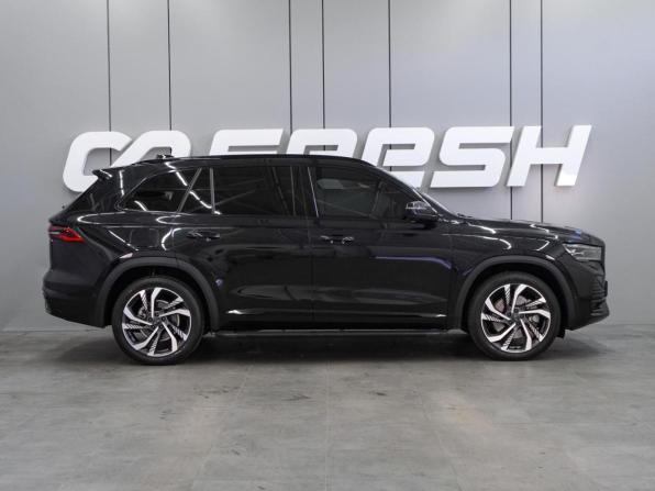 Geely Monjaro I с пробегом 2023 года, цена 3 551 000 рублей, 40105 км, внедорожник, Автокод Объявления