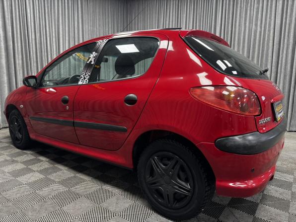 Peugeot 206 с пробегом 2006 года, цена 300 000 рублей, 198216 км, хэтчбек, Автокод Объявления