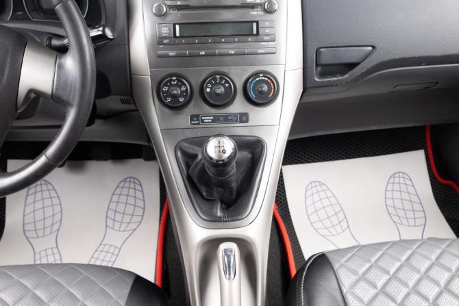 Toyota Auris I с пробегом 2007 года, цена 599 000 рублей, 292240 км, хэтчбек, Автокод Объявления