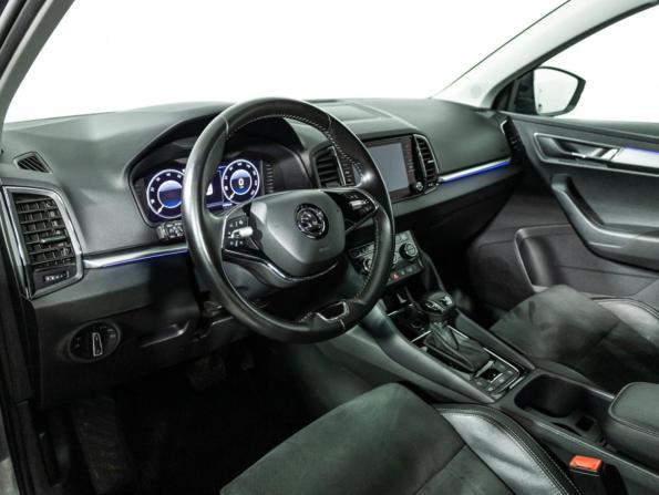 Skoda Karoq I с пробегом 2020 года, цена 2 529 700 рублей, 71608 км, внедорожник, Автокод Объявления