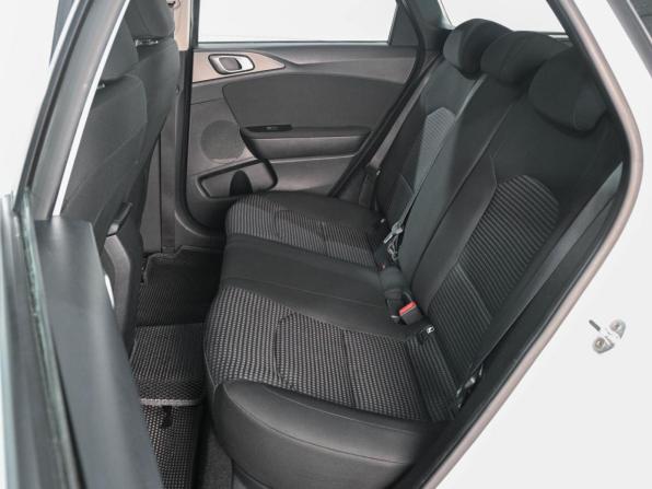 Kia Ceed III с пробегом 2019 года, цена 1 399 000 рублей, 137046 км, универсал, Автокод Объявления