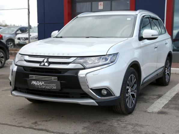 Mitsubishi Outlander III Рестайлинг 2 с пробегом 2015 года, цена 1 853 000 рублей, 192800 км, внедорожник, Автокод Объявления