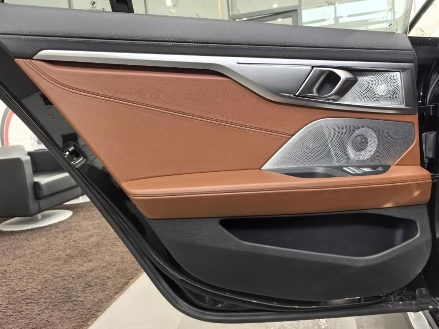 BMW 8 серии II (G14/G15/G16) Новосибирск  - изображение 38