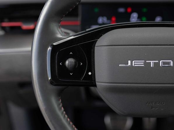 JETOUR DASHING I с пробегом 2023 года, цена 2 205 000 рублей, 42516 км, внедорожник, Автокод Объявления