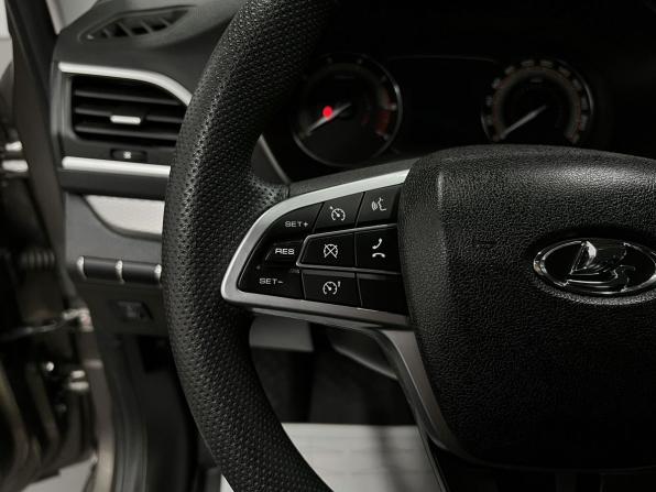 Lada (ВАЗ) Vesta I Рестайлинг (NG) с пробегом 2025 года, цена 1 390 000 рублей, 42776 км, универсал, Автокод Объявления