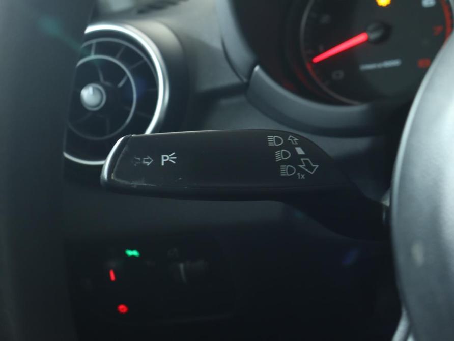 Audi A1 I (8X) Москва  - изображение 10