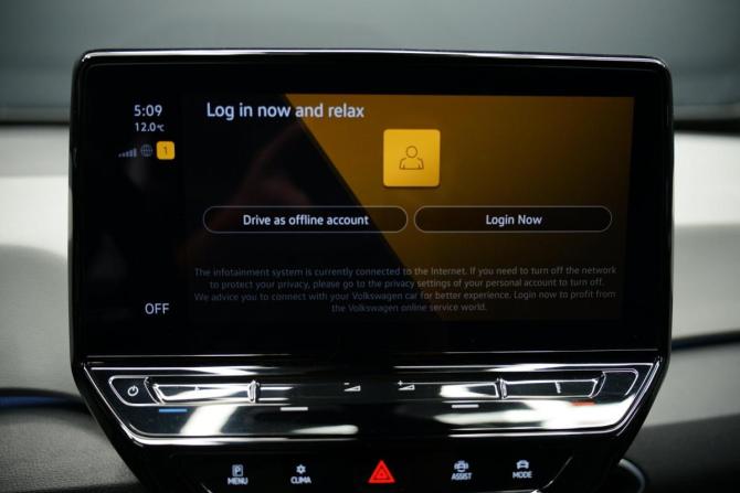 Volkswagen ID.3 I с пробегом 2022 года, цена 3 290 000 рублей, 40000 км, хэтчбек, Автокод Объявления