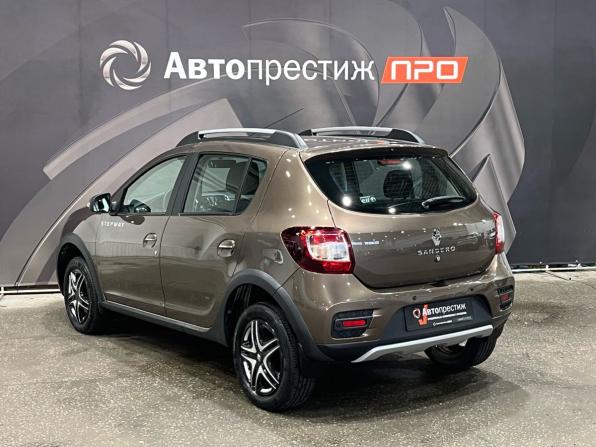 Renault Sandero II Рестайлинг с пробегом 2019 года, цена 1 099 000 рублей, 85965 км, хэтчбек, Автокод Объявления