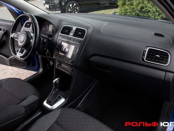 Volkswagen Polo V Рестайлинг с пробегом 2018 года, цена 1 298 000 рублей, 56586 км, седан, Автокод Объявления