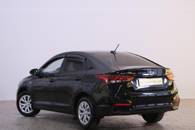 Hyundai Solaris II с пробегом 2017 года, цена 1 079 000 рублей, 59279 км, седан, Автокод Объявления