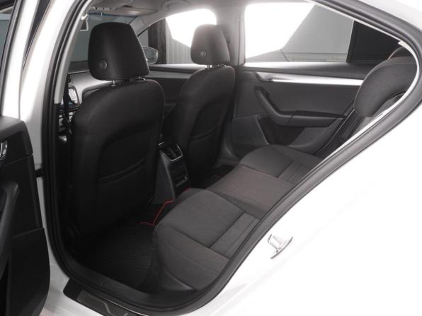 Skoda Octavia III (A7) с пробегом 2015 года, цена 1 565 000 рублей, 218798 км, лифтбек, Автокод Объявления