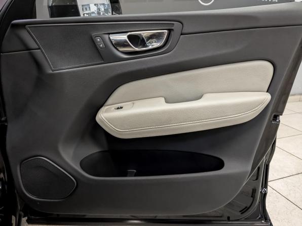 Volvo XC60 II с пробегом 2018 года, цена 3 750 000 рублей, 93039 км, внедорожник, Автокод Объявления
