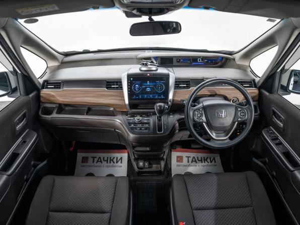 Honda Freed II Рестайлинг с пробегом 2021 года, цена 1 700 000 рублей, 71799 км, компактвэн, Автокод Объявления