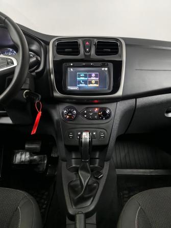 Renault Logan II Рестайлинг с пробегом 2022 года, цена 1 209 000 рублей, 63710 км, седан, Автокод Объявления