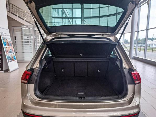 Volkswagen Tiguan II с пробегом 2018 года, цена 2 900 000 рублей, 54028 км, внедорожник, Автокод Объявления