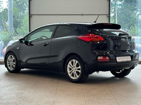 Kia Ceed II с пробегом 2013 года, цена 920 000 рублей, 206000 км, хэтчбек, Автокод Объявления