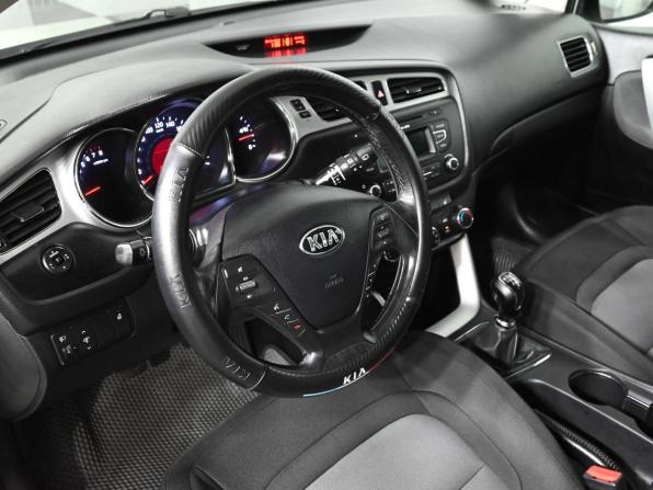 Kia Ceed II с пробегом 2015 года, цена 1 050 000 рублей, 201400 км, универсал, Автокод Объявления