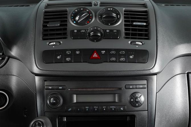 Mercedes-Benz Vito II (W639) Рестайлинг с пробегом 2014 года, цена 2 349 000 рублей, 388093 км, минивэн, Автокод Объявления