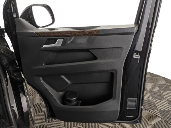Volkswagen Multivan T6 Рестайлинг с пробегом 2021 года, цена 6 000 000 рублей, 171000 км, минивэн, Автокод Объявления