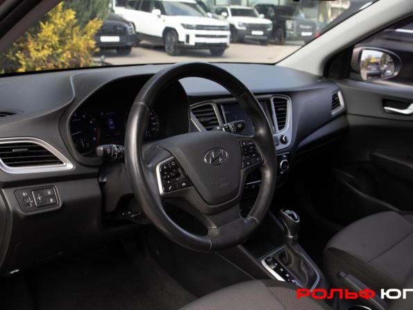 Hyundai Solaris II с пробегом 2019 года, цена 1 568 000 рублей, 57477 км, седан, Автокод Объявления