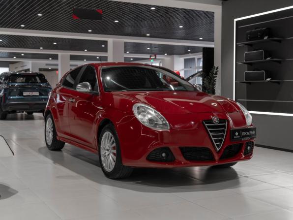 Alfa Romeo Giulietta III с пробегом 2013 года, цена 995 000 рублей, 146225 км, хэтчбек, Автокод Объявления