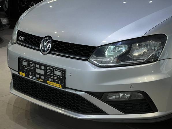 Volkswagen Polo V Рестайлинг с пробегом 2016 года, цена 1 040 000 рублей, 159500 км, седан, Автокод Объявления