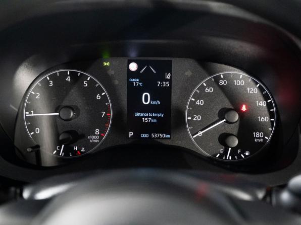 Toyota Yaris IV с пробегом 2021 года, цена 1 299 500 рублей, 53750 км, хэтчбек, Автокод Объявления