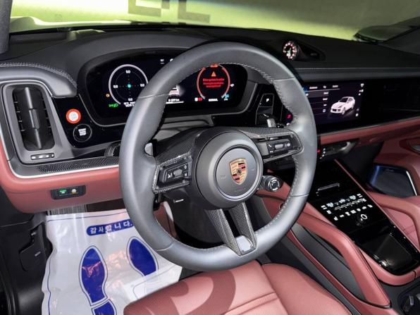 Porsche Cayenne III Рестайлинг с пробегом 2025 года, цена 16 799 900 рублей, 1490 км, внедорожник, Автокод Объявления