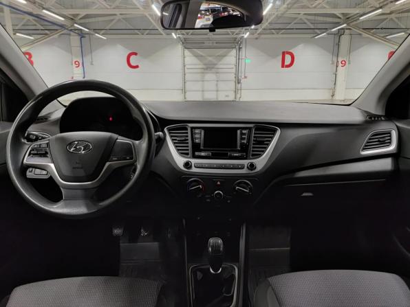 Hyundai Solaris II с пробегом 2017 года, цена 1 189 000 рублей, 89252 км, седан, Автокод Объявления