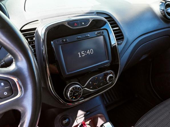 Renault Kaptur I с пробегом 2018 года, цена 1 499 000 рублей, 155000 км, внедорожник, Автокод Объявления